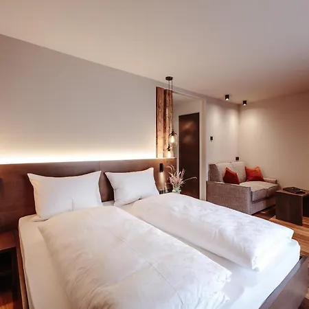 Mea Via Hotel 4*