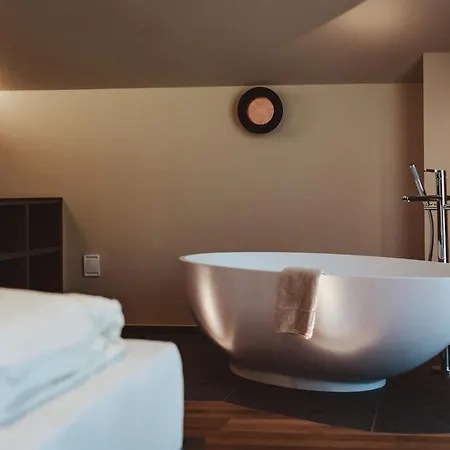Hotel Mea Via 4*
